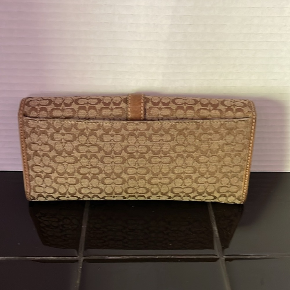 Coach Wallet - Picture 2 of 4